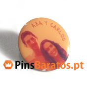 Pins impressos Aza e Carlos